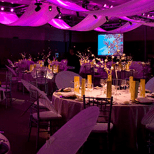 Eventos corporativos en Bogota y todo el pais, animacion, decoracion, alimentos y bebidas, espectaculos, audio visuales, luces y sonido, eventos de gran formato, planes todo incluido para despedidas de empresa y eventos de fin de año, entrenamiento corporativo
