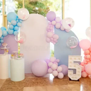 decoracion de eventos tres mamparas tres mesas
