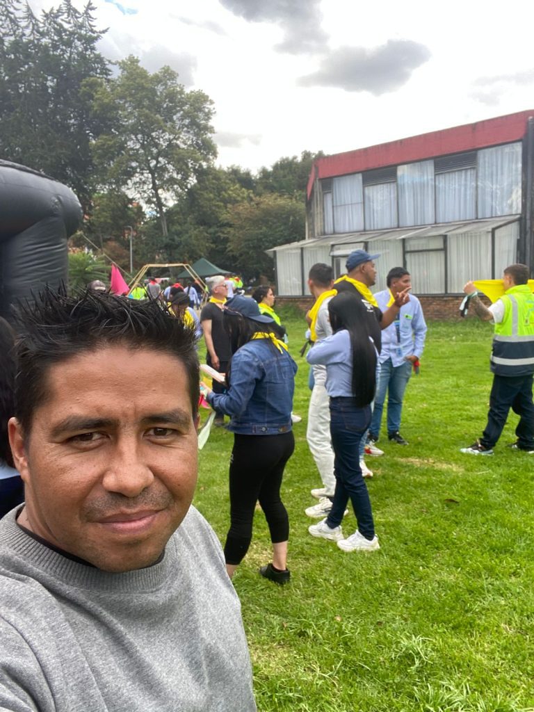 entrenamiento de personal, entrenamiento corporativo, sistema de entrenamiento en la empresa, pausas activas